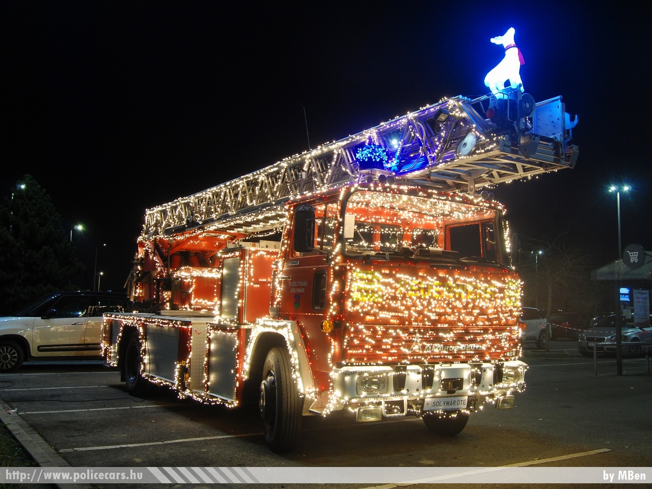 Magirus Deutz 192D13 DLK 23/12 Vario, Solymári Önkéntes Tûzoltó Egyesület, fotó: MBen
Keywords: tûzoltó tûzoltóautó tûzoltóság magyar Magyarország ÖTE hungarian Hungary fire firetruck