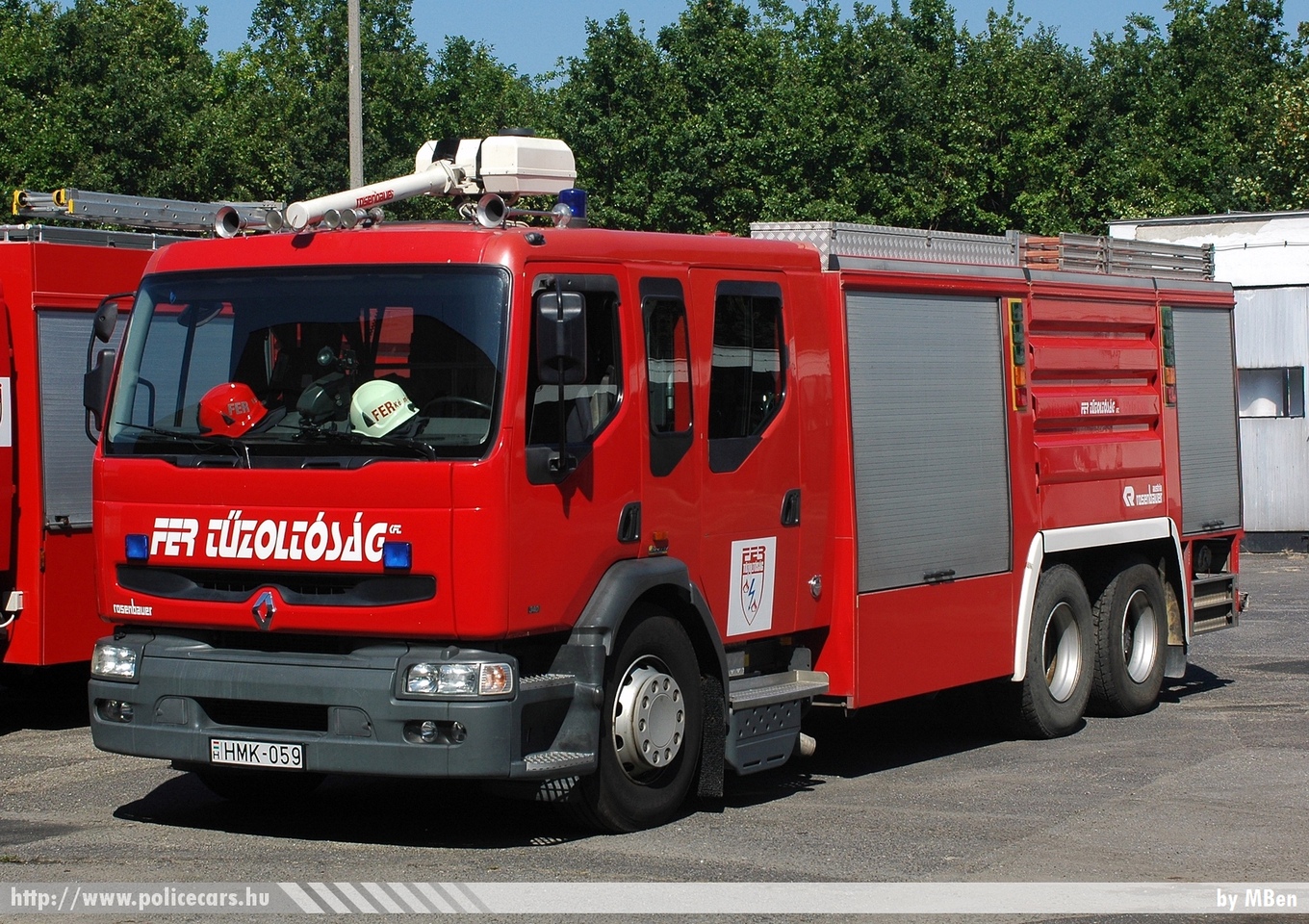 Renault Premium 340 Rosenbauer, FER Tûzoltóság KFT, Tiszaújváros, fotó: MBen
Keywords: létesítményi tûzoltó tûzoltóautó tûzoltóság magyar Magyarország fire firetruck Hungary hungarian HMK-059