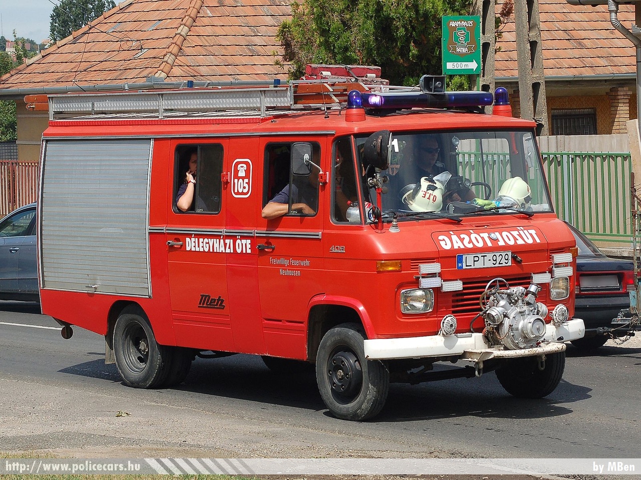 Mercedes-Benz 409, Délegyházi Önkéntes Tûzoltó Egyesület, fotó: MBen
Keywords: tûzoltó tûzoltóautó tûzoltóság magyar Magyarország ÖTE hungarian Hungary fire firetruck LPT-929