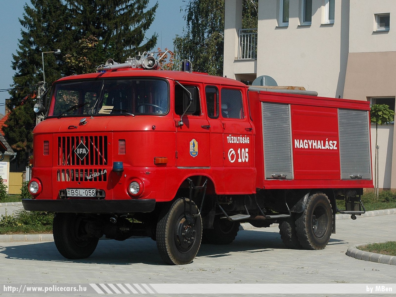 IFA W50LA, Nagyhalászi Önkéntes Tûzoltó Egyesület, fotó: MBen
Keywords: tûzoltó tûzoltóautó tûzoltóság magyar Magyarország ÖTE hungarian Hungary fire firetruck BSL-056