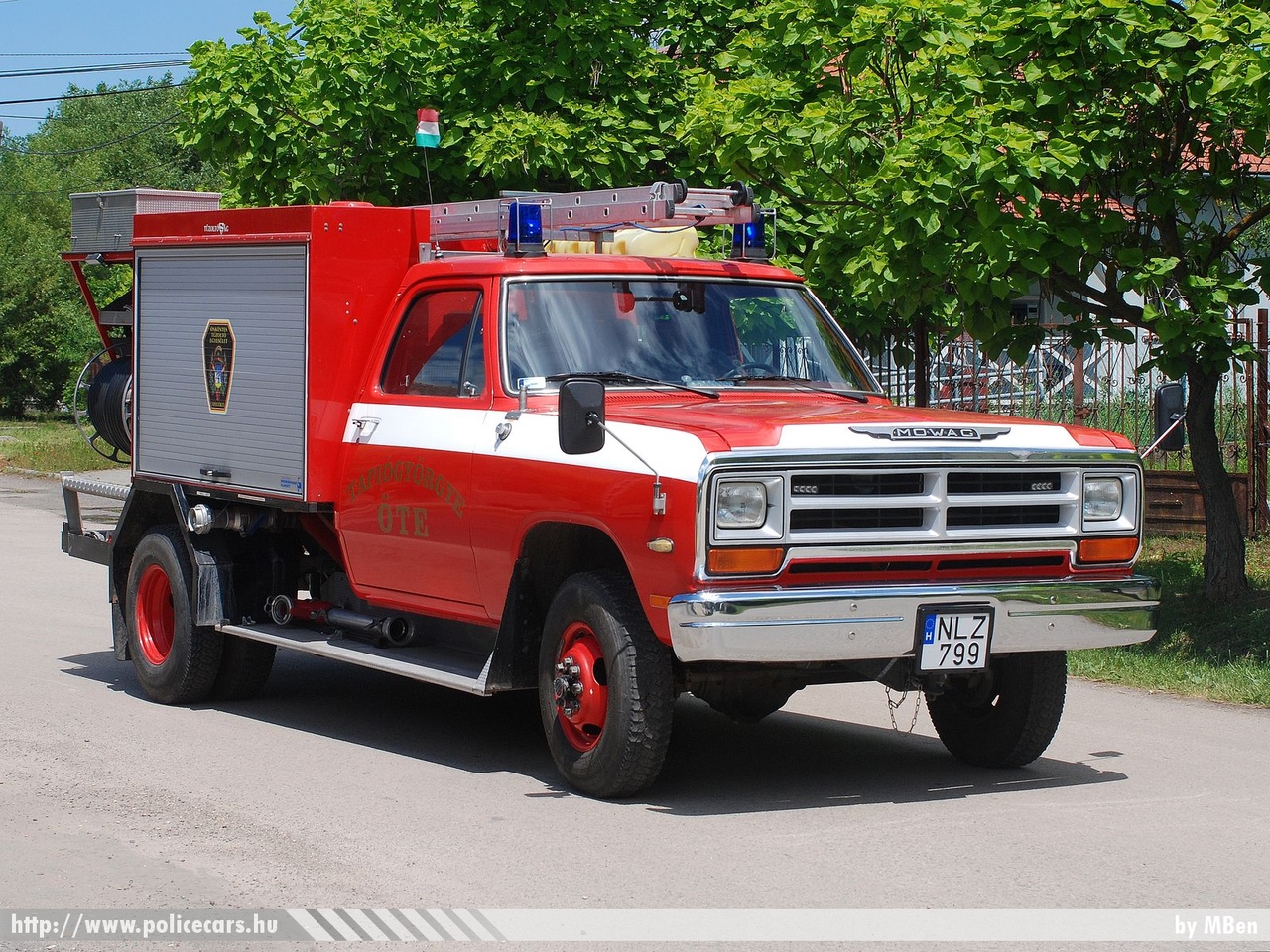 MOWAG W300B, Tápiógyörgyei Önkéntes Tûzoltók Egyesülete, fotó: MBen
Keywords: tûzoltó tûzoltóautó tûzoltóság magyar Magyarország ÖTE hungarian Hungary fire firetruck NLZ-799