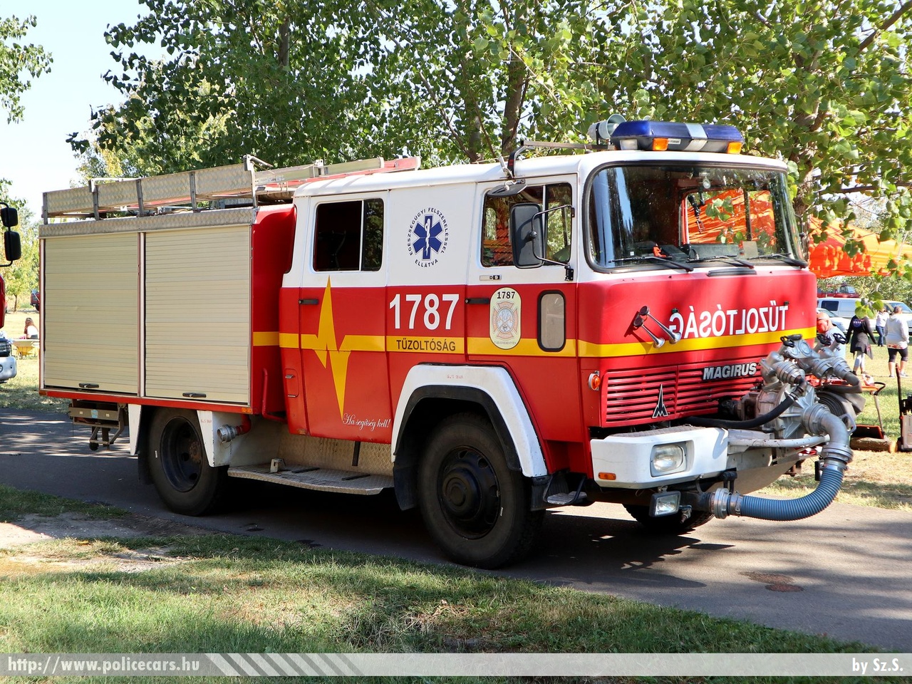 Magirus Iveco 130 D 9, Fábiánsebestyén, Szent Sebestyén Önkéntes Tûzoltó Egyesület, fotó: Sz.S.
Keywords: tûzoltó tûzoltóautó tûzoltóság magyar Magyarország ÖTE hungarian Hungary fire firetruck GMY-534