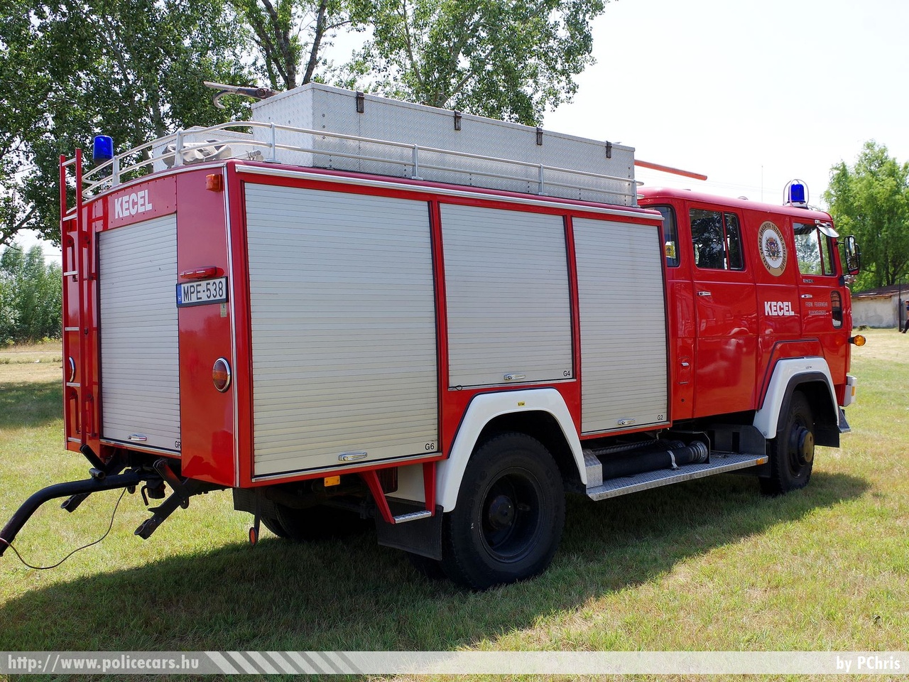 Magirus Deutz 170, Kecel Város Önkéntes Tûzoltó Egyesülete, fotó: PChris
Keywords: tûzoltó tûzoltóautó tûzoltóság magyar Magyarország ÖTE hungarian Hungary fire firetruck MPE-538