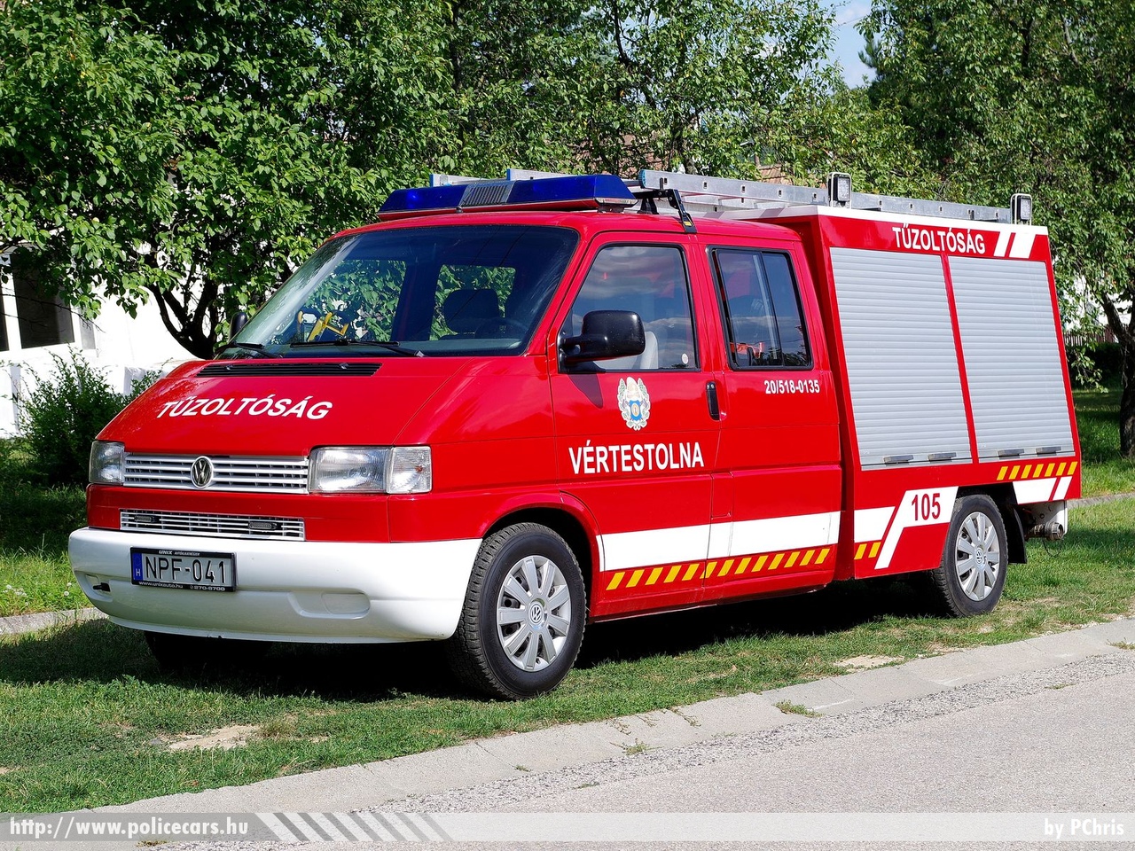 Volkswagen Transporter T4, Vértestolnai Önkéntes Tûzoltó Egyesület, fotó: PChris
Keywords: tûzoltó tûzoltóautó tûzoltóság magyar Magyarország ÖTE hungarian Hungary fire firetruck NPF-041