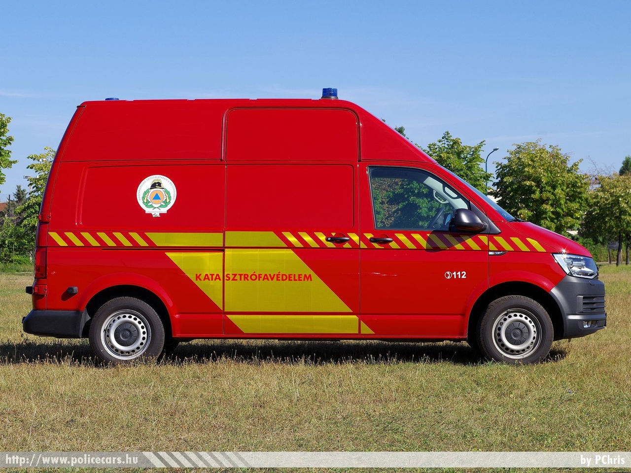 Volkswagen Transporter T6, fotó: PChris
Keywords: tûzoltóautó tûzoltó tûzoltóság magyar Magyarország katasztrófavédelem fire firetruck Hungary hungarian RJM-140