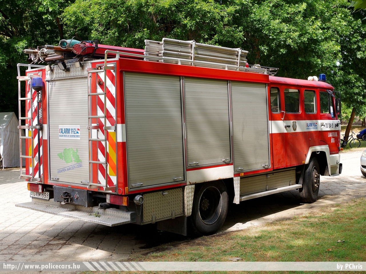 DAF 1600 Turbo, Lakitelek Önkéntes Tûzoltó Egyesület, fotó: PChris
Keywords: tûzoltó tûzoltóautó tûzoltóság magyar Magyarország ÖTE hungarian Hungary fire firetruck GXM-698