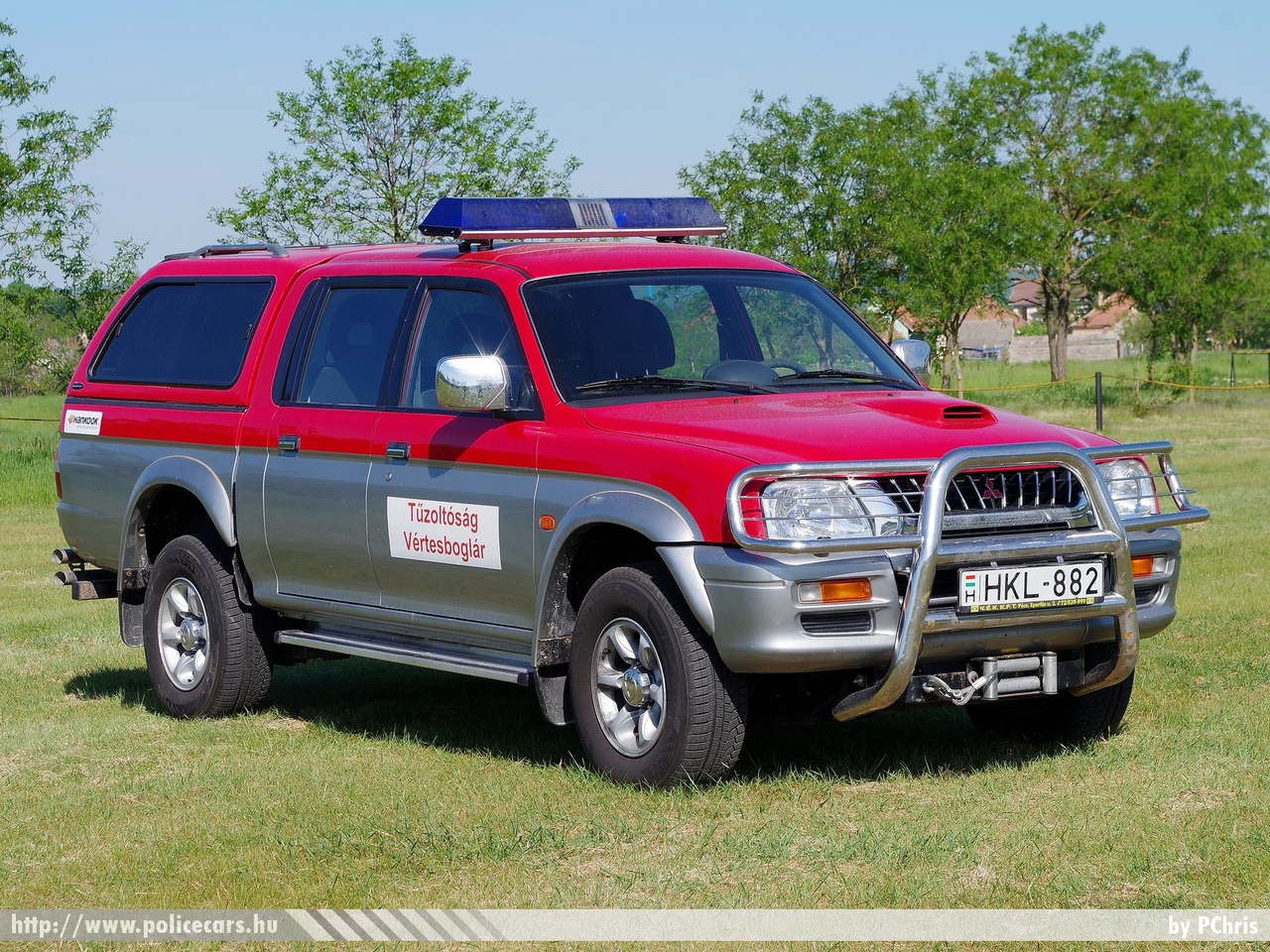 Mitsubishi L200, Vértesboglár Község Önkéntes Tûzoltó Egyesülete, fotó: PChris
Keywords: tûzoltó tûzoltóautó tûzoltóság magyar Magyarország ÖTE hungarian Hungary fire firetruck HKL-882