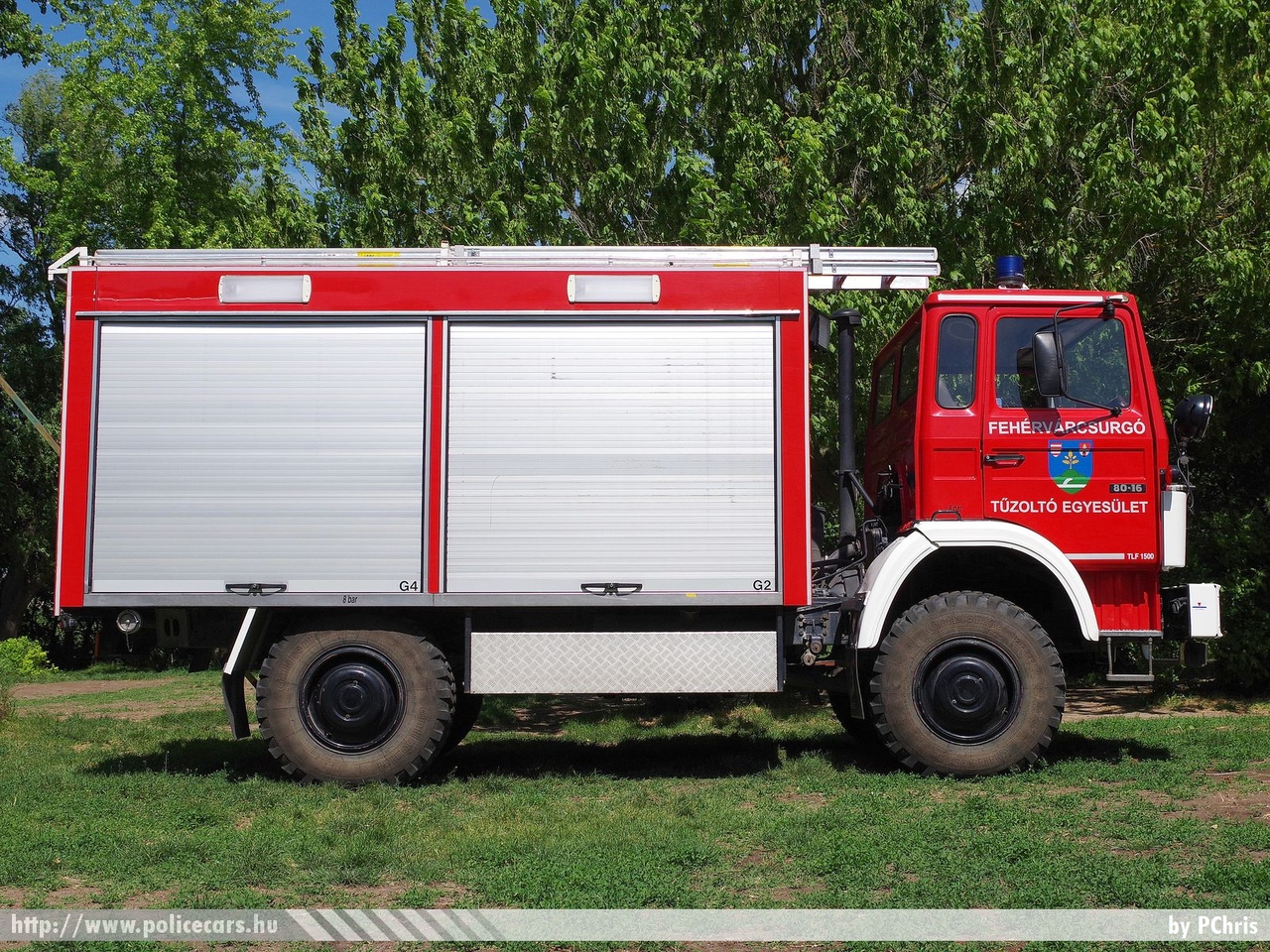 Iveco Magirus 80-16 AW, Fehérvárcsurgó Önkéntes Tûzoltó Egyesület, fotó: PChris
Keywords: tûzoltó tûzoltóautó tûzoltóság magyar Magyarország ÖTE hungarian Hungary fire firetruck NYB-764