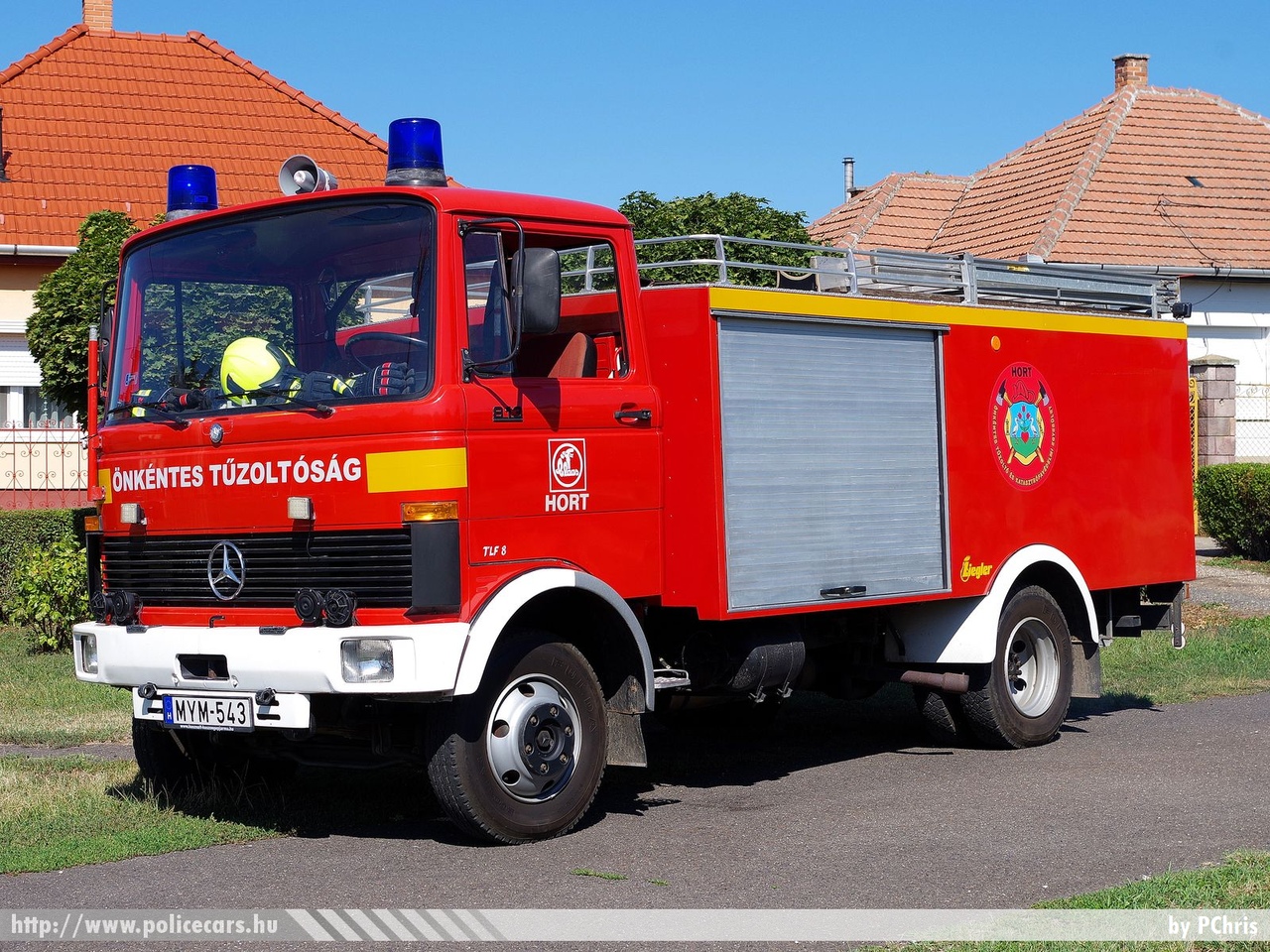 Mercedes-Benz LP 813 Ziegler TLF 8, Horti Önkéntes Tûzoltó és Katasztrófavédelmi Egyesület, fotó: PChris
Keywords: tûzoltó tûzoltóautó tûzoltóság magyar Magyarország ÖTE hungarian Hungary fire firetruck MYM-543