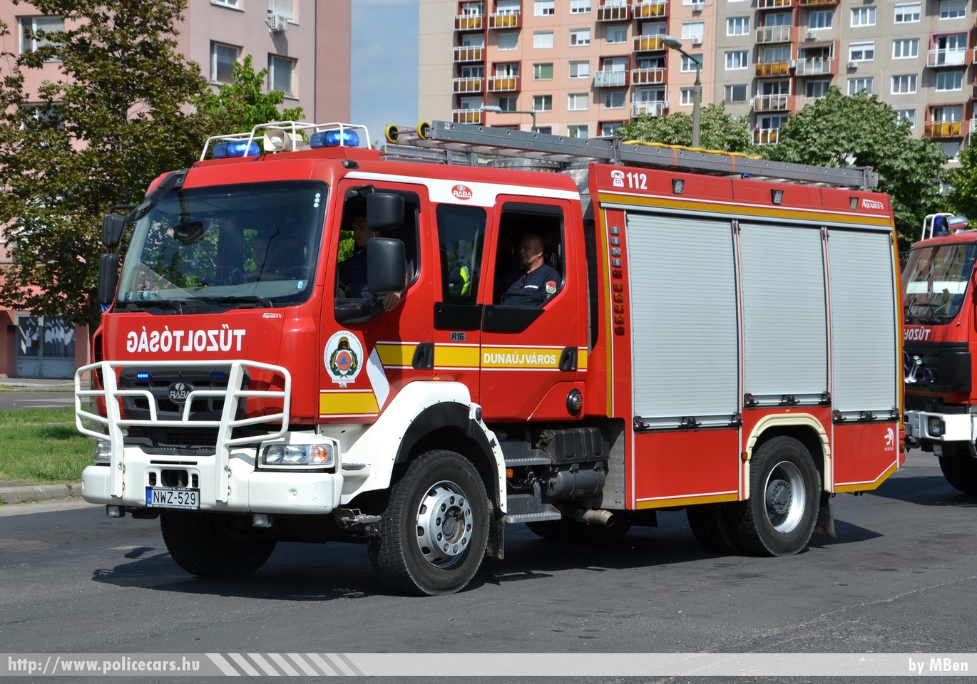 Rába Heros Aquadux-X 4000, Dunaújvárosi Hivatásos Tûzoltóságparancsnokság, fotó: MBen
Keywords: tûzoltóautó tûzoltó tûzoltóság magyar Magyarország katasztrófavédelem fire firetruck Hungary hungarian NWZ-529