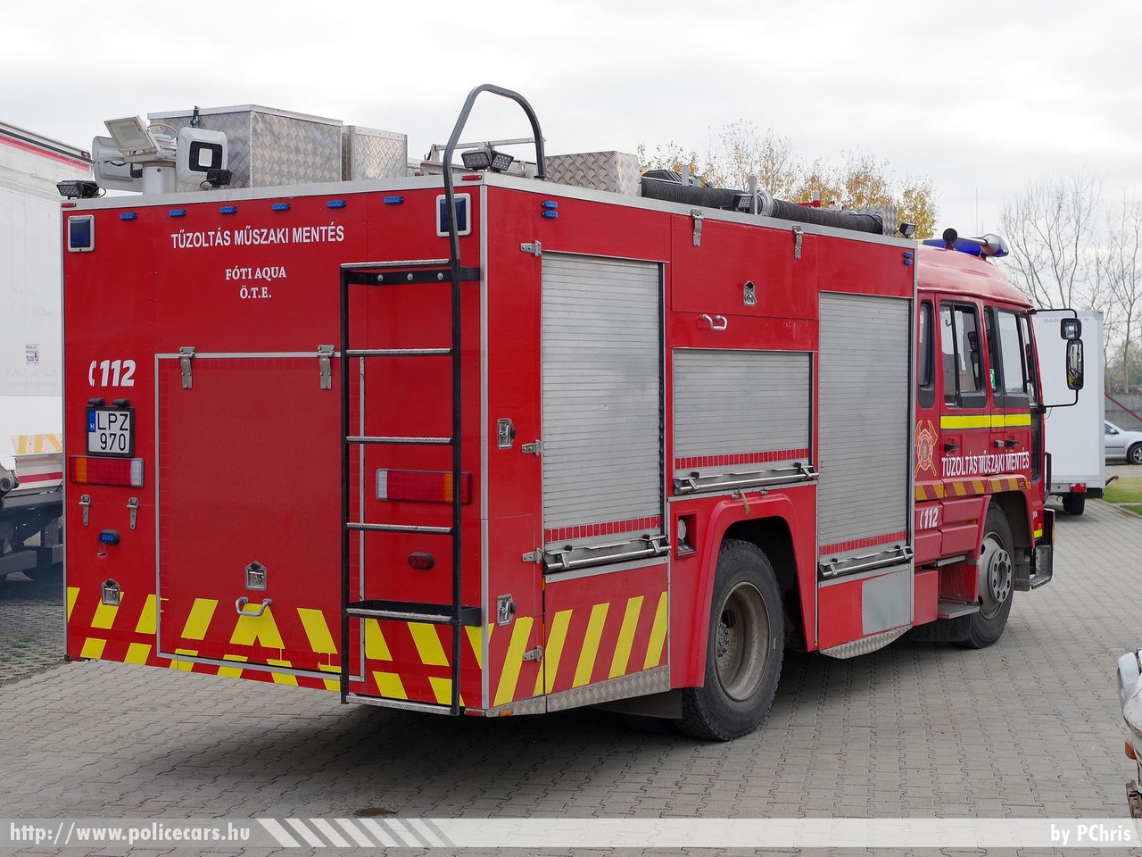 Volvo FL6, Fóti Aqua Önkéntes Tûzoltó Egyesület, fotó: PChris
Keywords: tûzoltó tûzoltóautó tûzoltóság magyar Magyarország ÖTE hungarian Hungary fire firetruck LPZ-970