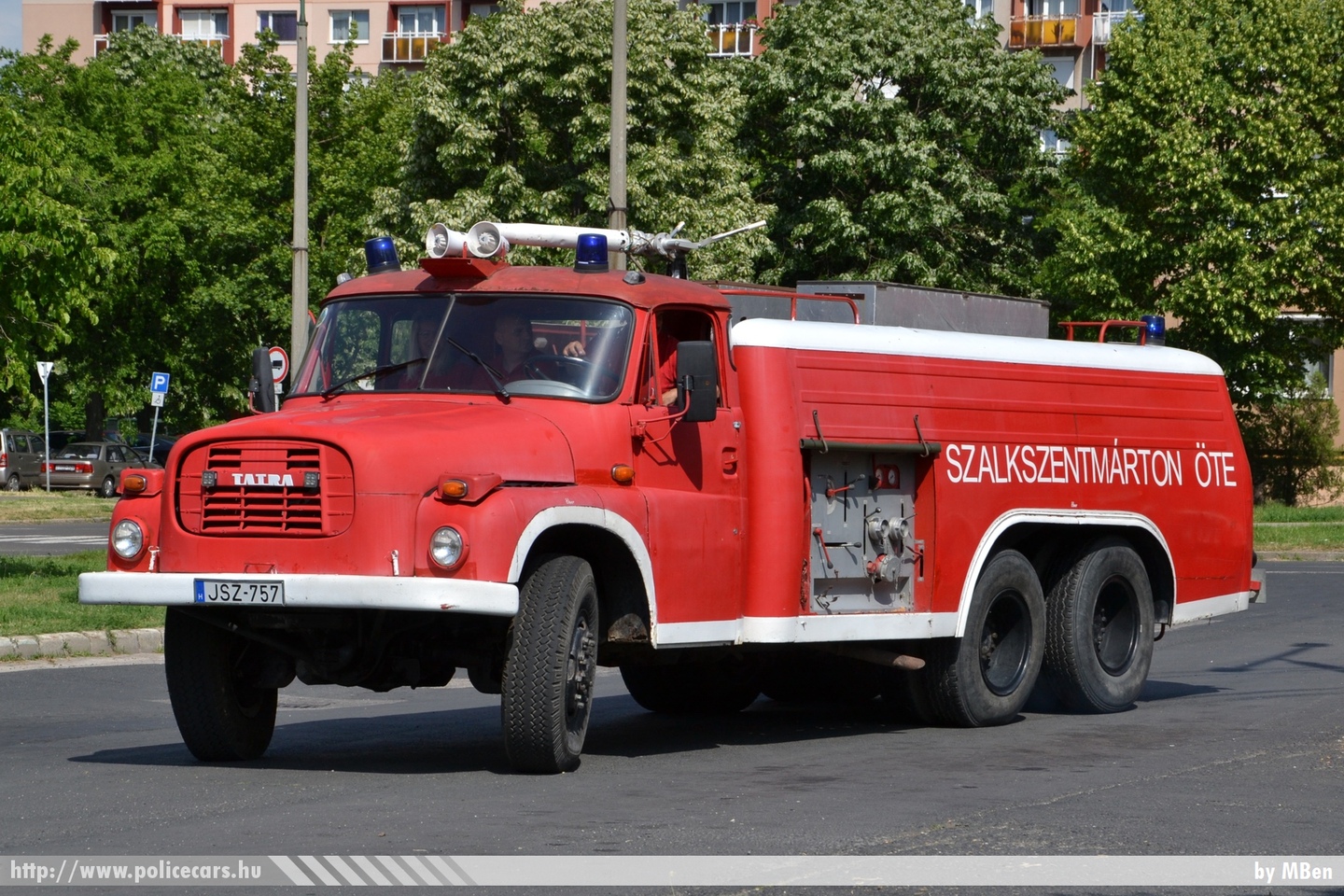 Tatra T148, Szalkszentmártoni Önkéntes Tûzoltó Egyesület, fotó: MBen
Keywords: tûzoltó tûzoltóautó tûzoltóság magyar Magyarország ÖTE hungarian Hungary fire firetruck JSZ-757
