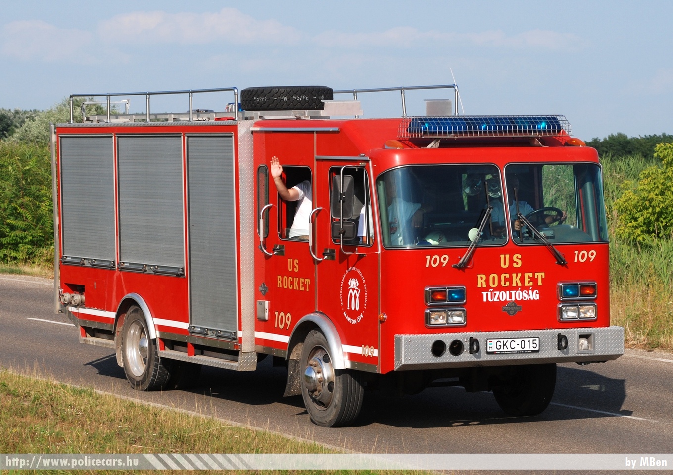 Spartan Ermi 23, Martonvásári Önkéntes Tûzoltó Egyesület, fotó: MBen
Keywords: tûzoltó tûzoltóautó tûzoltóság magyar Magyarország ÖTE hungarian Hungary fire firetruck GKC-015