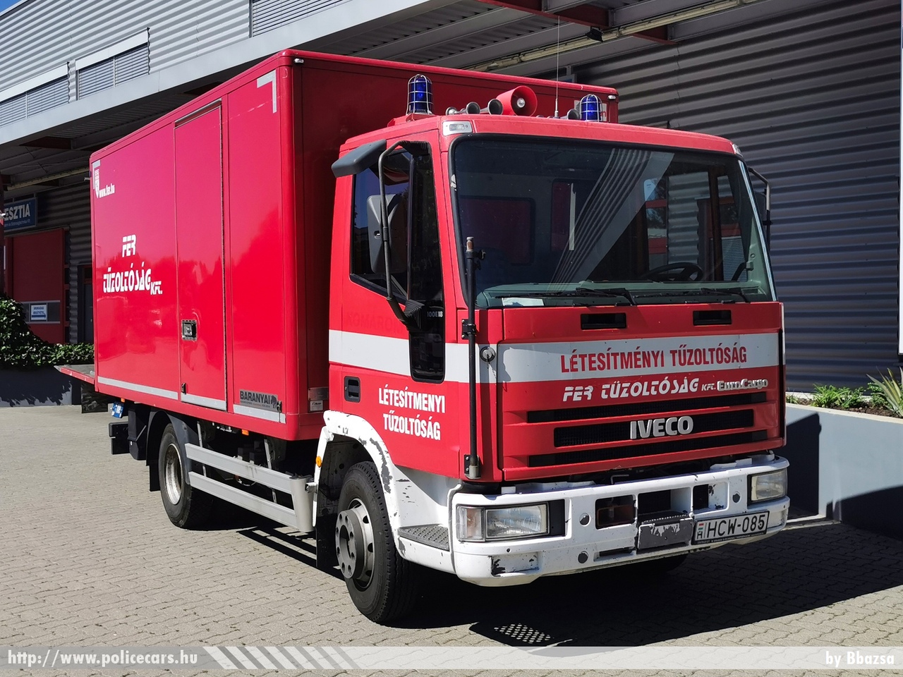Iveco Eurocargo 100E18, FER Tûzoltóság Kft., fotó: Bbazsa
Keywords: létesítményi tûzoltó tûzoltóautó tûzoltóság magyar Magyarország fire firetruck Hungary hungarian HCW-085