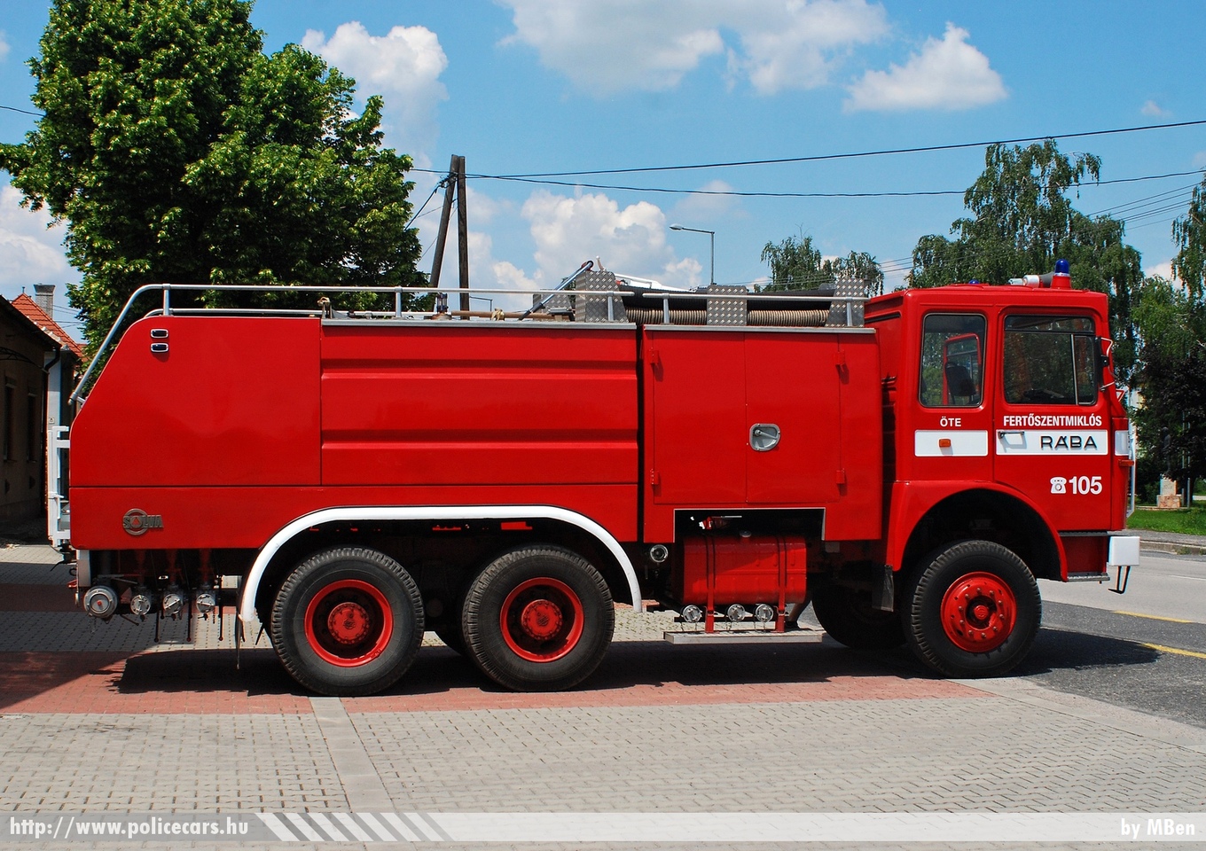 Rába U 26 230 TÜ-4, Fertõszentmiklósi Önkéntes Tûzoltó Egyesület, fotó: MBen
Keywords: tûzoltó tûzoltóautó tûzoltóság magyar Magyarország ÖTE hungarian Hungary fire firetruck JLZ-199