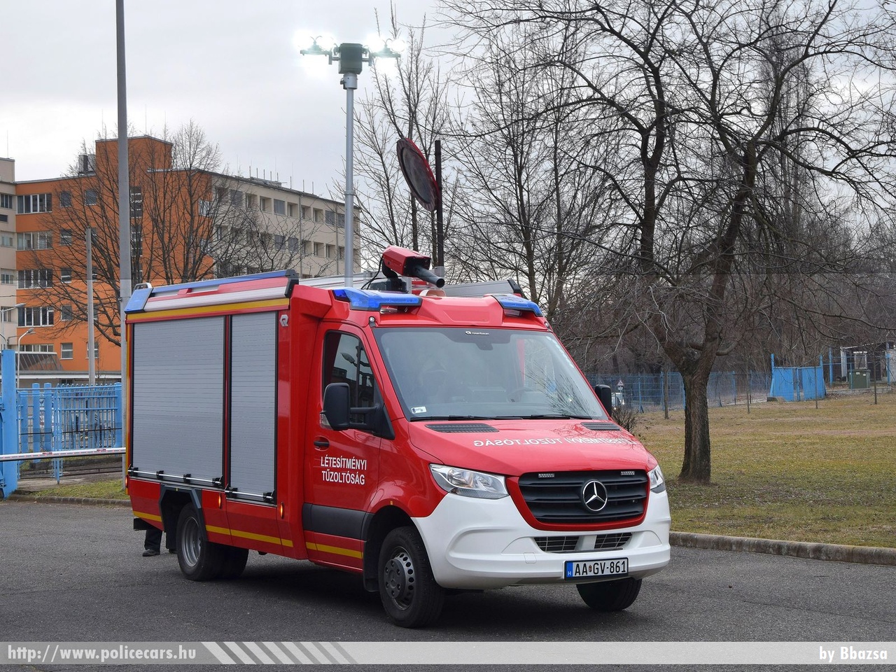 Mercedes Sprinter III 519 Rosenbauer, Egis Gyógyszergyár Zrt., fotó: Bbazsa
Keywords: létesítményi tûzoltó tûzoltóautó tûzoltóság magyar Magyarország fire firetruck Hungary hungarian AAGW-861