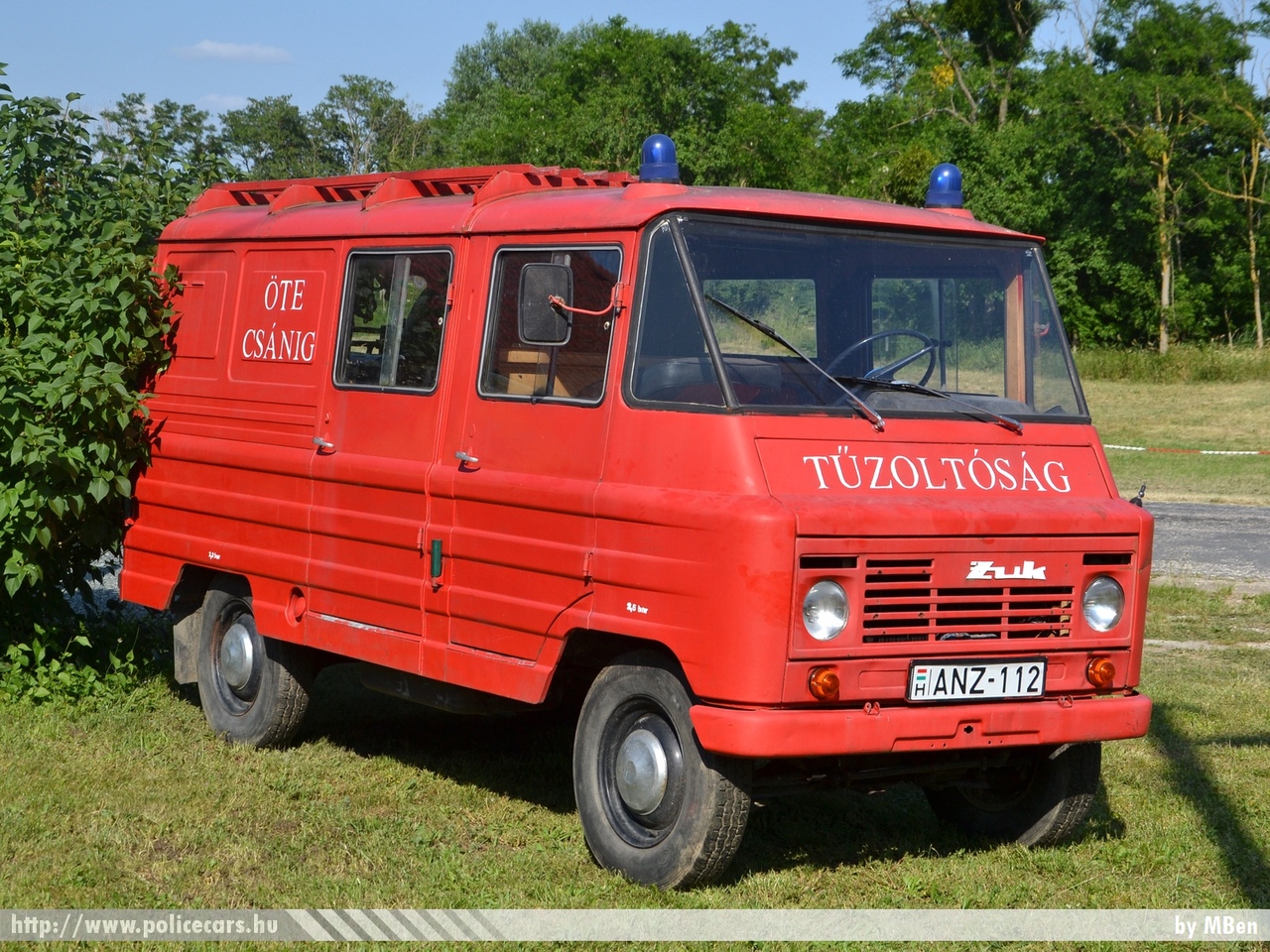 ZUK A-15, Csánigi Önkéntes Tűzoltó Egyesület, fotó: MBen
Keywords: tűzoltó tűzoltóautó tűzoltóság magyar Magyarország ÖTE hungarian Hungary fire firetruck ANZ-112