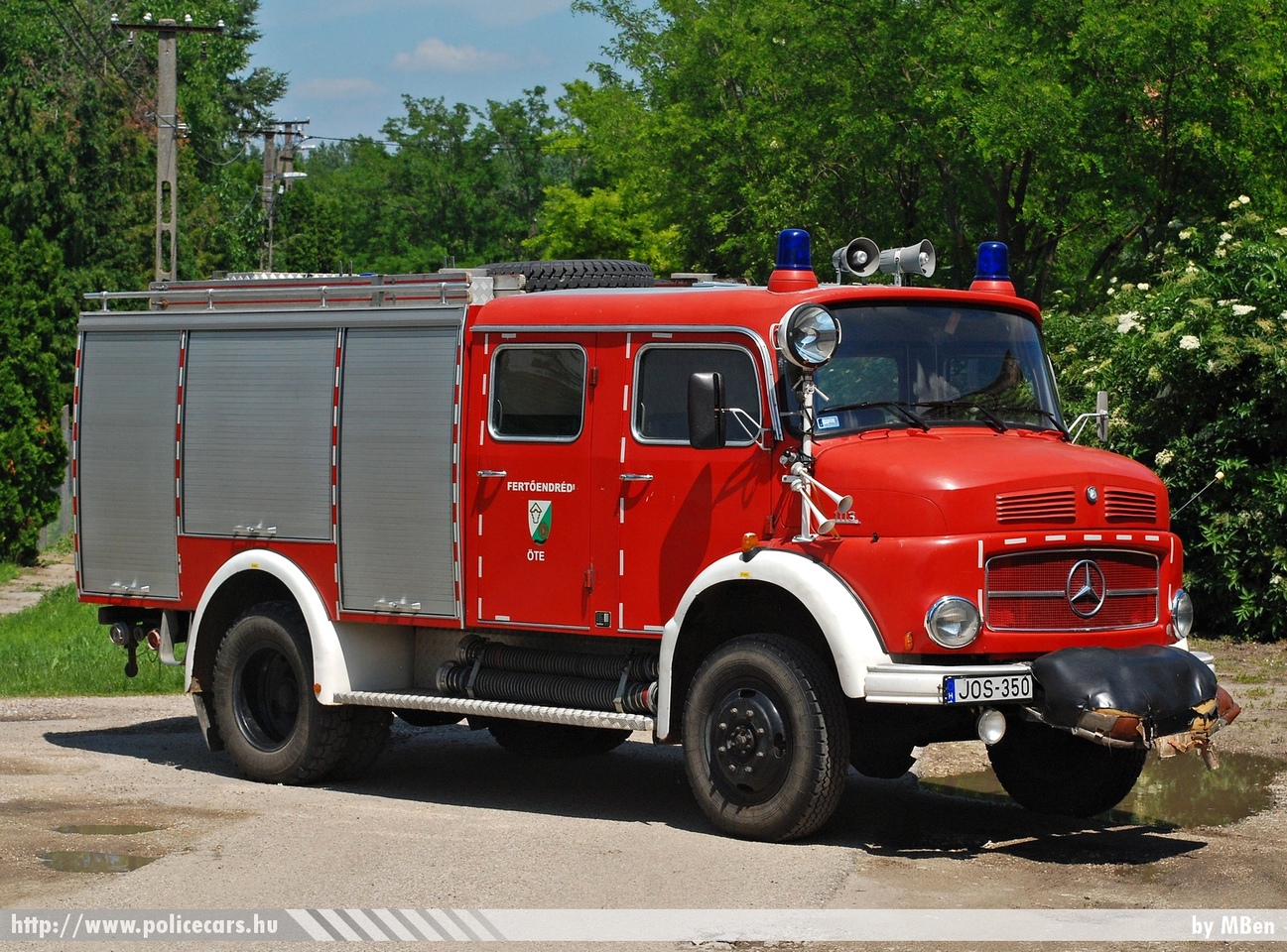 Mercedes LAF 1113, Fertőendrédi Önkéntes Tűzoltó Egyesület, fotó: MBen
Keywords: tűzoltó tűzoltóautó tűzoltóság magyar Magyarország ÖTE hungarian Hungary fire firetruck JOS-350