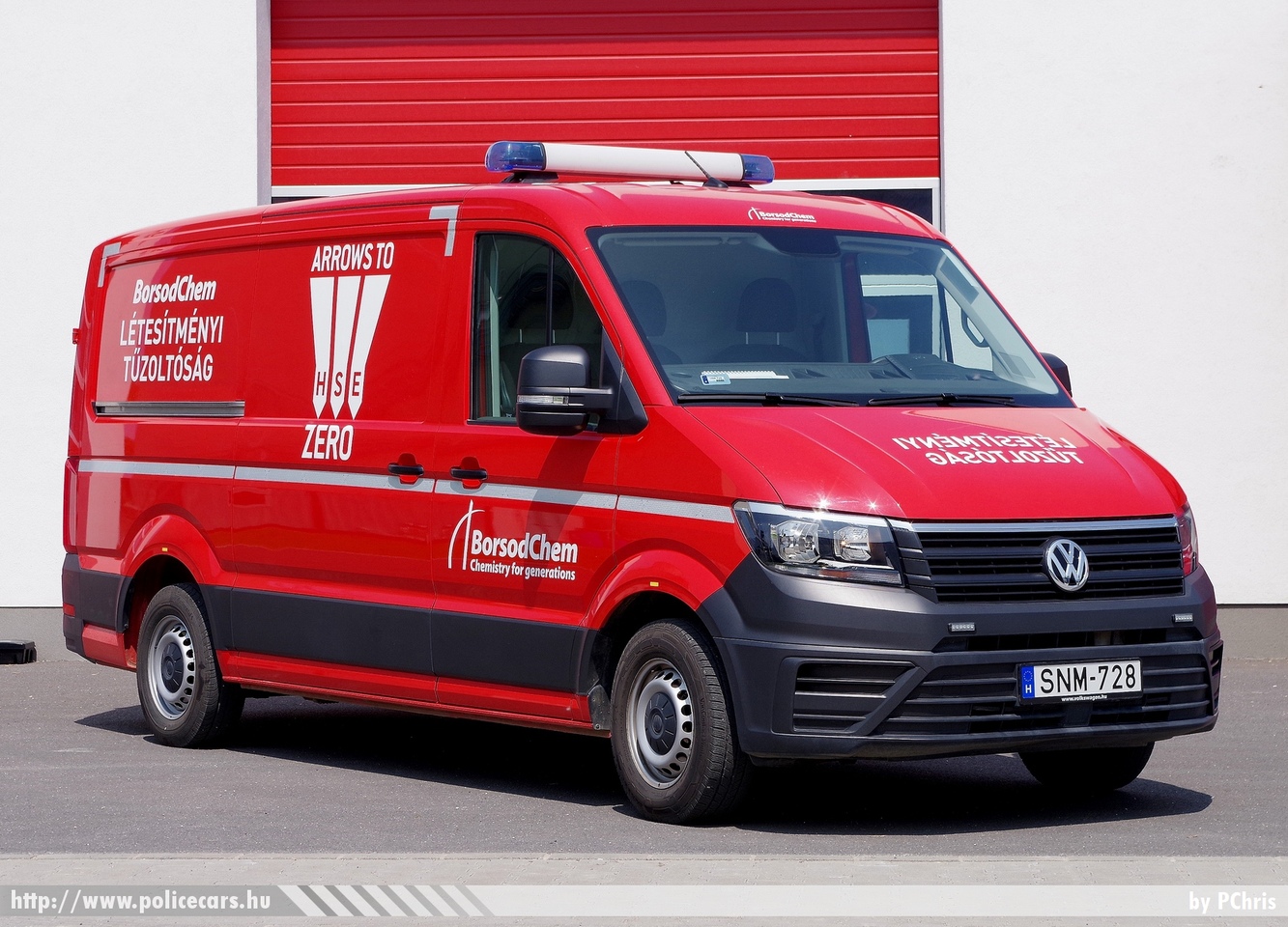 Volkswagen Crafter, BorsodChem Zrt., fotó: PChris
Keywords: létesítményi tûzoltó tûzoltóautó tûzoltóság magyar Magyarország fire firetruck Hungary hungarian SNM-728