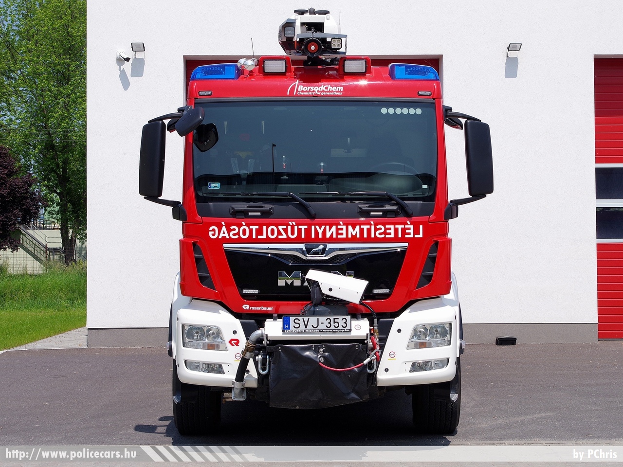 MAN TGS 26.470 ULF 6000/1000/1000 Rosenbauer, BorsodChem Zrt., fotó: PChris
Keywords: létesítményi tûzoltó tûzoltóautó tûzoltóság magyar Magyarország fire firetruck Hungary hungarian SVJ-353