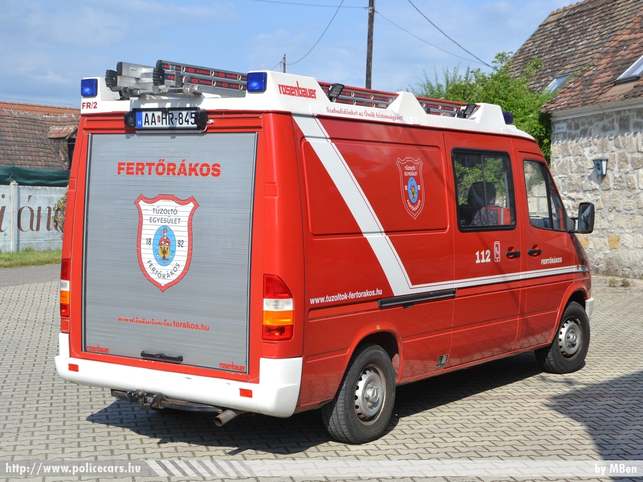 Mercedes Sprinter 314, Fertőrákosi Tűzoltó Egyesület, fotó: MBen
Keywords: tűzoltó tűzoltóautó tűzoltóság magyar Magyarország ÖTE hungarian Hungary fire firetruck AAHR-845