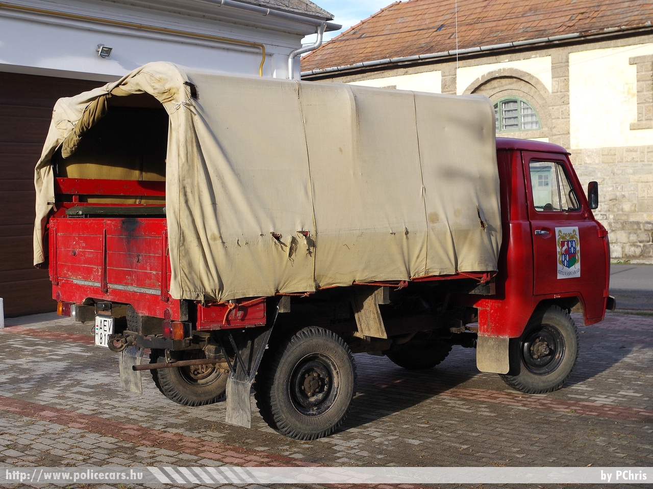 UAZ 452, Önkéntes Tűzoltó Egyesület Szilvásvárad, fotó: PChris
Keywords: tűzoltó tűzoltóautó tűzoltóság magyar Magyarország ÖTE hungarian Hungary fire firetruck AEV-819