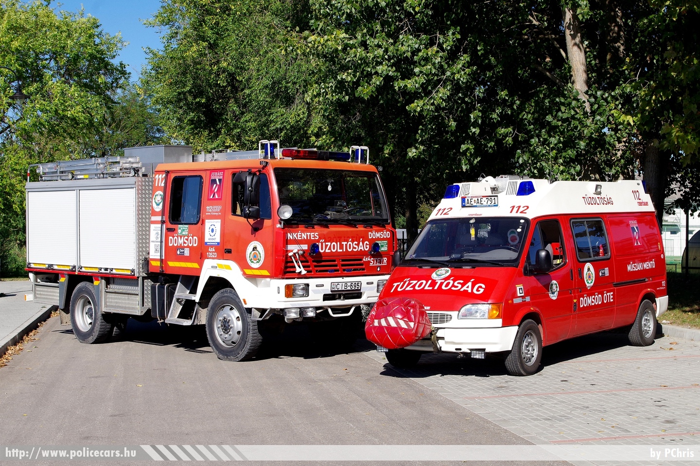 Ford Transit Rosenbauer, Steyr Bronto 13S23, Dömsödi Önkéntes Tűzoltó Egyesület, fotó: PChris
Keywords: tűzoltó tűzoltóautó tűzoltóság magyar Magyarország ÖTE hungarian Hungary fire firetruck AEAE-791 CIB-695