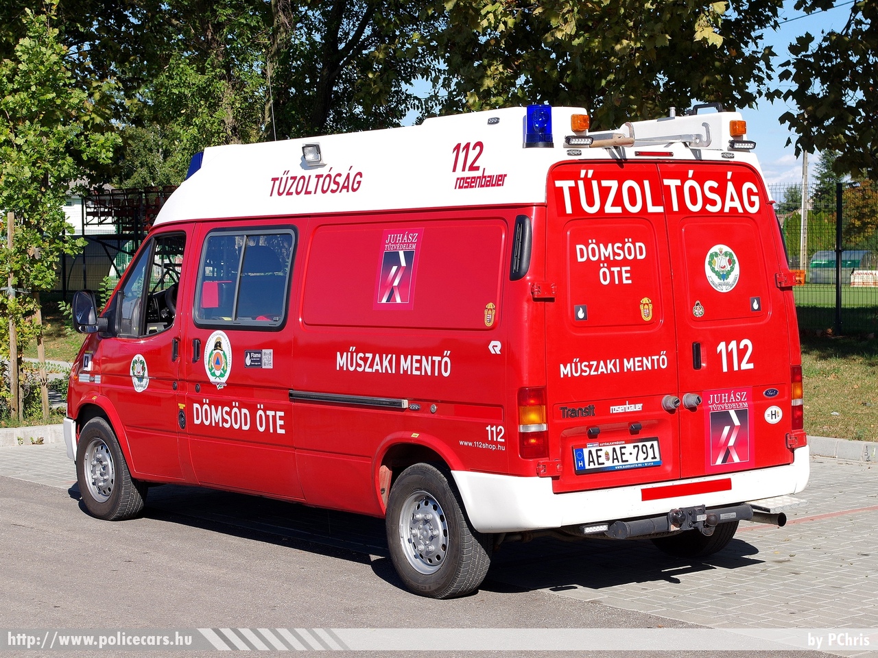 Ford Transit Rosenbauer, Dömsödi Önkéntes Tűzoltó Egyesület, fotó: PChris
Keywords: tűzoltó tűzoltóautó tűzoltóság magyar Magyarország ÖTE hungarian Hungary fire firetruck AEAE-791