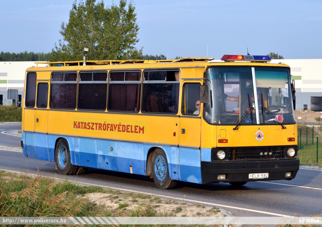 Ikarus 256.50V, fotó: MBen
Keywords: tûzoltó tûzoltóság tûzoltóautó magyar Magyarország katasztrófavédelem fire firetruck magyar hungarian Hungary ELK-582