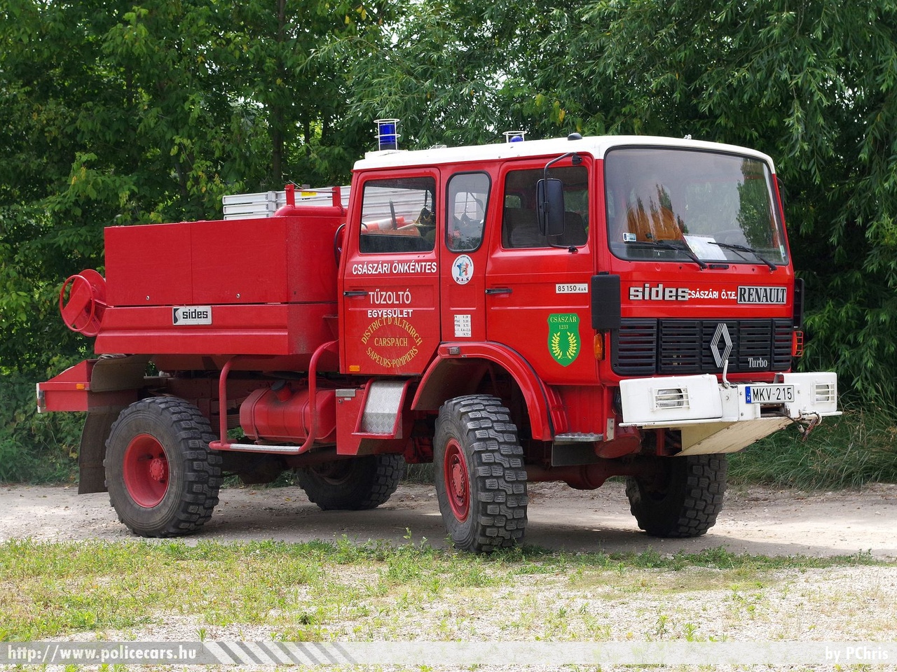 Renault 85-150 4x4 Sides, Császári Önkéntes Tűzoltó Egyesület, fotó: PChris
Keywords: tűzoltó tűzoltóautó tűzoltóság magyar Magyarország ÖTE hungarian Hungary fire firetruck MKV-215