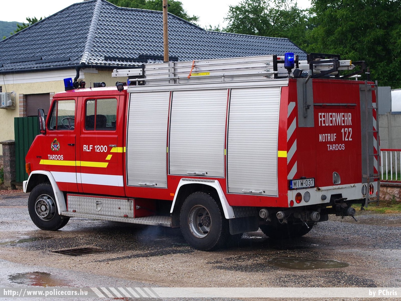 Steyr 690, Tardosi Önkéntes Tűzoltó Egyesület, fotó: PChris
Keywords: tűzoltó tűzoltóautó tűzoltóság magyar Magyarország ÖTE hungarian Hungary fire firetruck MIW-037