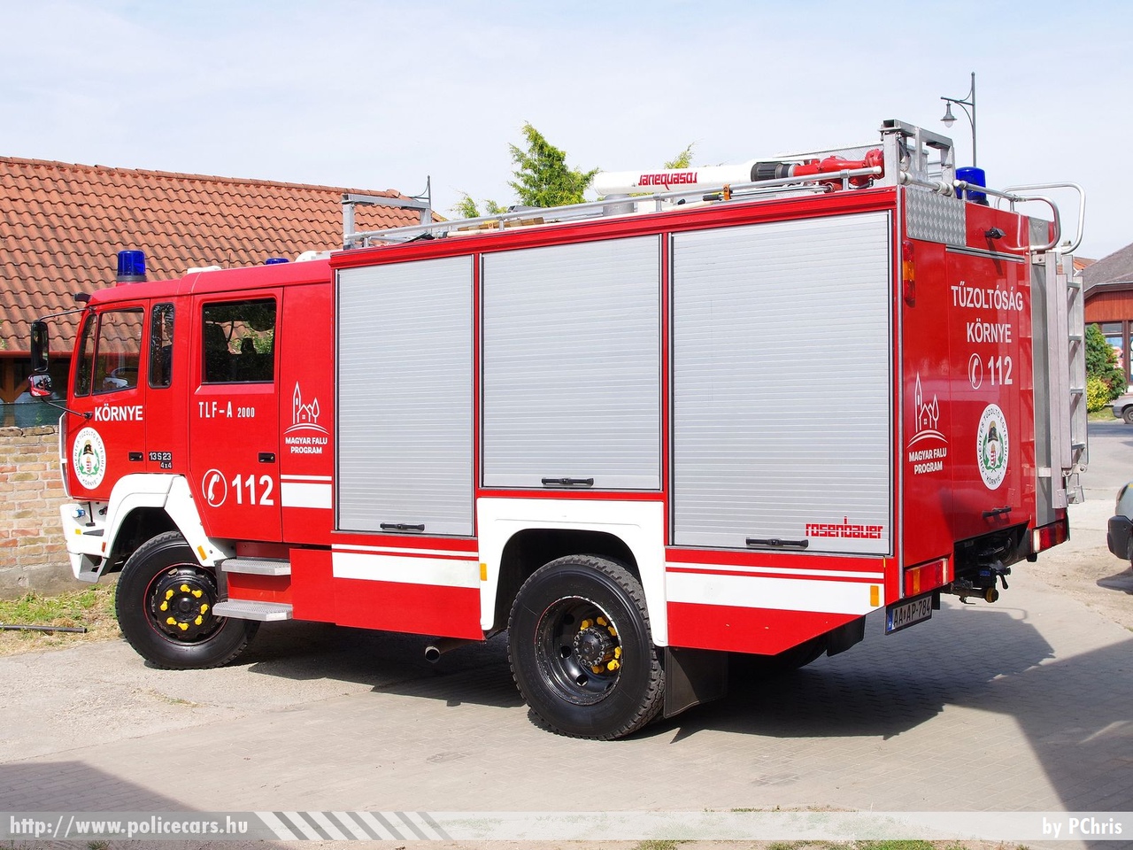 Steyr 13S23 4x4 Rosenbauer, Környei Polgárőr és Önkéntes Tűzoltó Egyesület, fotó: PChris
Keywords: tűzoltó tűzoltóautó tűzoltóság magyar Magyarország ÖTE hungarian Hungary fire firetruck AAAP-784