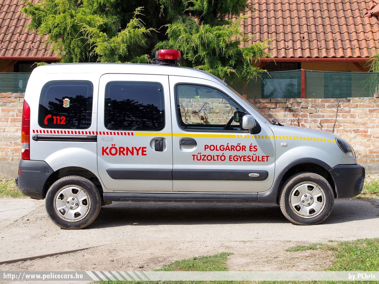 Renault Kangoo 4x4, Környei Polgárőr és Önkéntes Tűzoltó Egyesület, fotó: PChris
Keywords: tűzoltó tűzoltóautó tűzoltóság magyar Magyarország ÖTE hungarian Hungary fire firetruck PJM-474