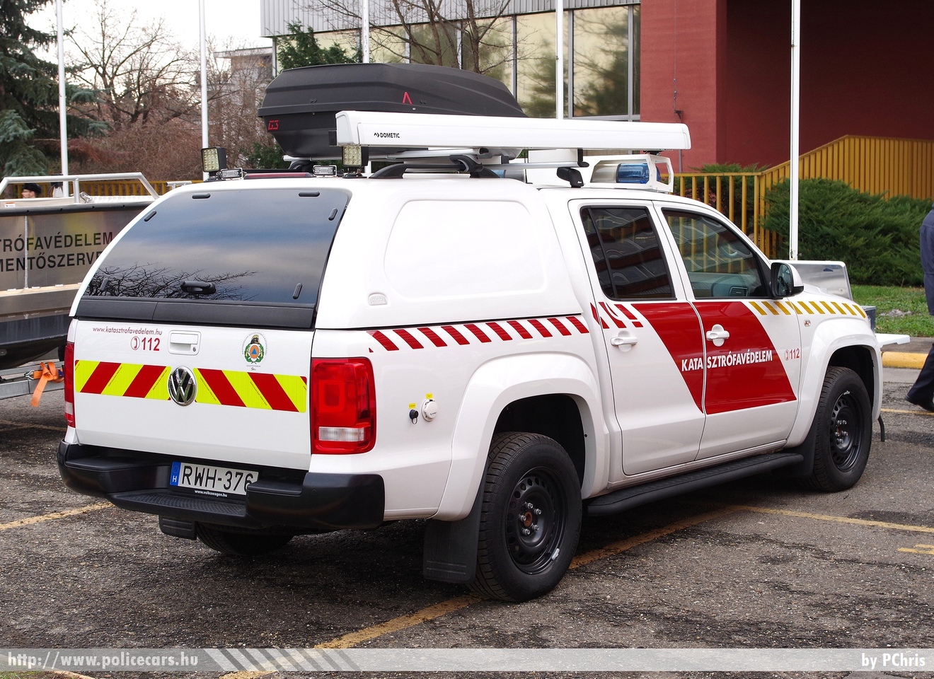 Volkswagen Amarok, fotó: PChris
Keywords: tûzoltóautó tûzoltó tûzoltóság magyar Magyarország katasztrófavédelem fire firetruck Hungary hungarian RWH-376