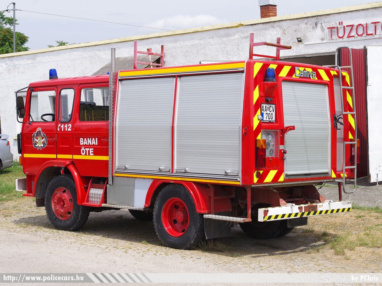 Renault Camiva FPTL JN90, Banai Önkéntes Tűzoltó Egyesület, fotó: PChris
Keywords: ÖTE magyar Magyarország tûzoltó tûzoltóautó tûzoltóság Hungary hungarian fire firetruck AACV-700