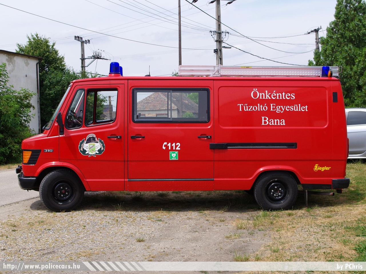 Mercedes-Benz 310 Ziegler TSF, Banai Önkéntes Tűzoltó Egyesület, fotó: PChris
Keywords: ÖTE magyar Magyarország tûzoltó tûzoltóautó tûzoltóság Hungary hungarian fire firetruck RAM-405