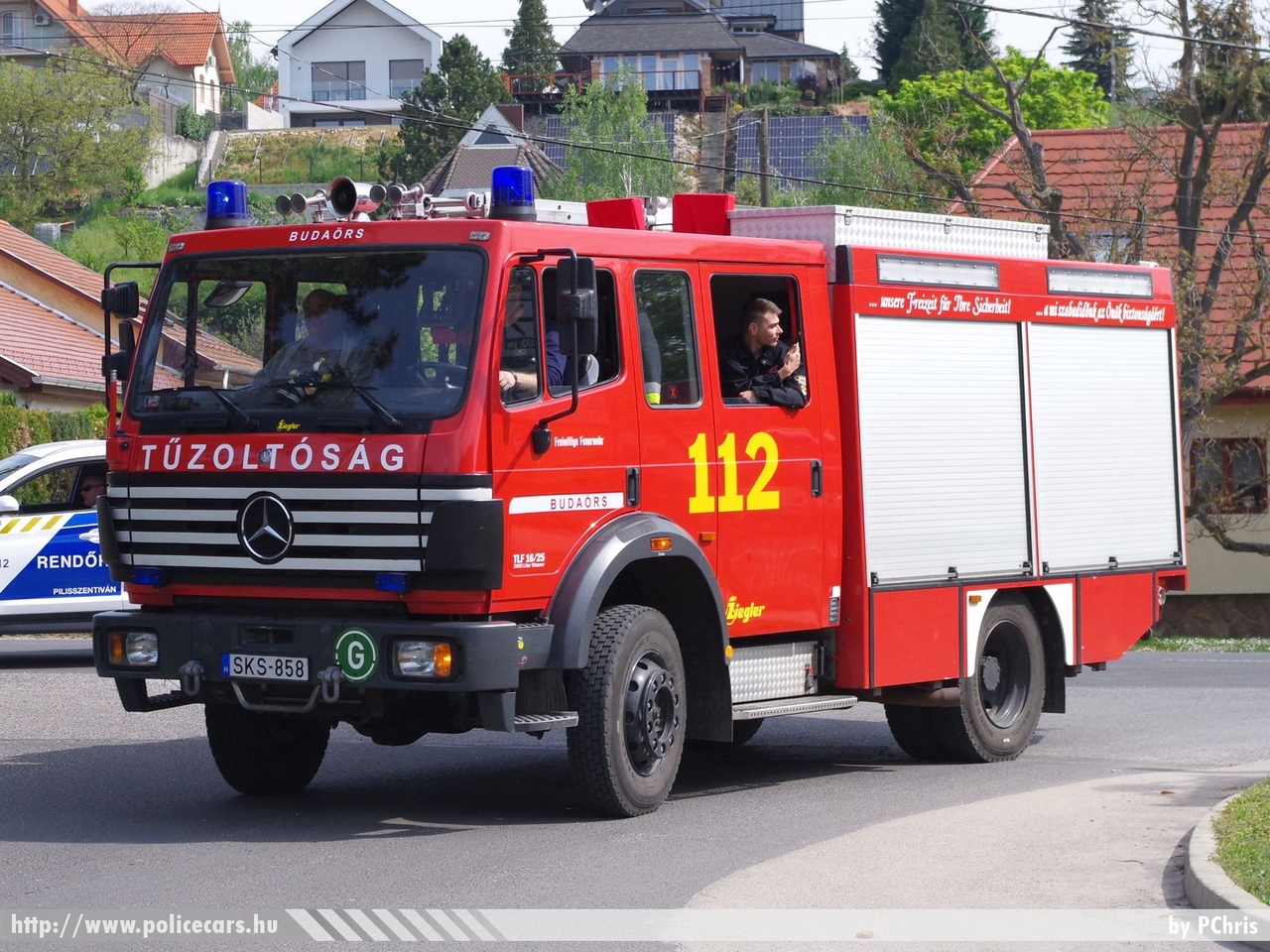 Mercedes-Benz 1224 TLF 16/25 Ziegler, Budaörs Városi Önkéntes Tűzoltó Közhasznú Egyesület, fotó: PChris
Keywords: ÖTE magyar Magyarország tûzoltó tûzoltóautó tûzoltóság Hungary hungarian fire firetruck SKS-858