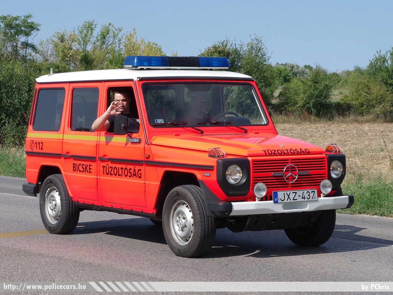 Mercedes-Benz G230, Bicskei Önkormányzati Tűzoltóság, fotó: PChris
Keywords: tűzoltó tűzoltóautó tűzoltóság magyar Magyarország ÖTP hungarian Hungary fire firetruck JXZ-437