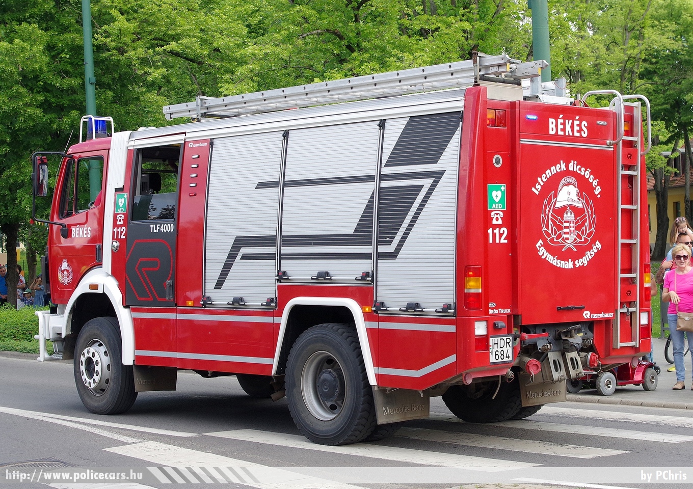 Mercedes-Benz 1234 Rosenbauer TLF 4000 AT, Békési Önkormányzati Tûzoltóparancsnokság, fotó: PChris
Keywords: tűzoltó tűzoltóautó tűzoltóság magyar Magyarország ÖTP hungarian Hungary fire firetruck HDR-684