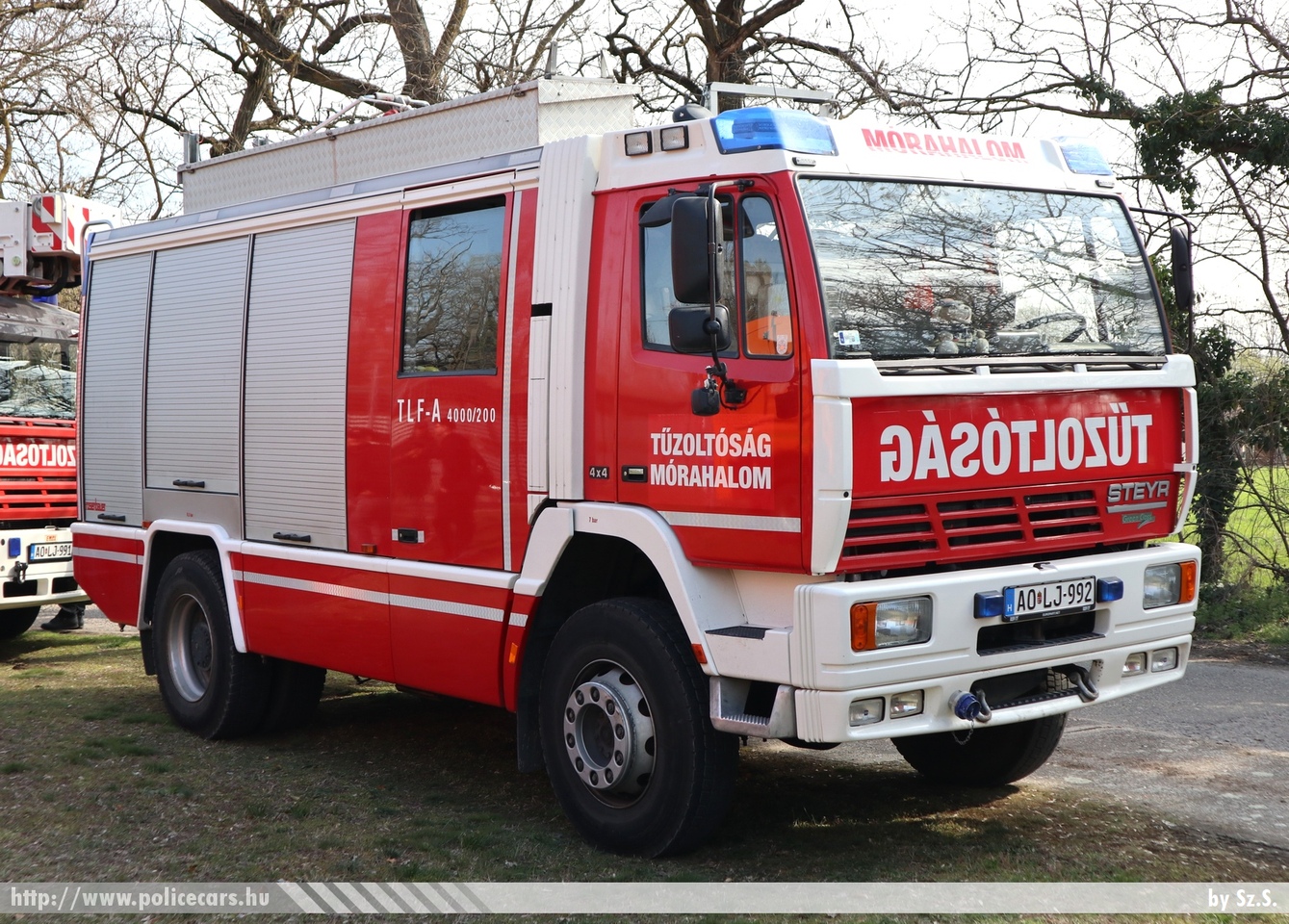 Steyr 16S26 4x4, Mórahalom Város Önkéntes Tűzoltó Egyesület, fotó: Sz.S.
Keywords: ÖTE magyar Magyarország tűzoltó tűzoltóautó tűzoltóság Hungary hungarian fire firetruck AOLJ-992