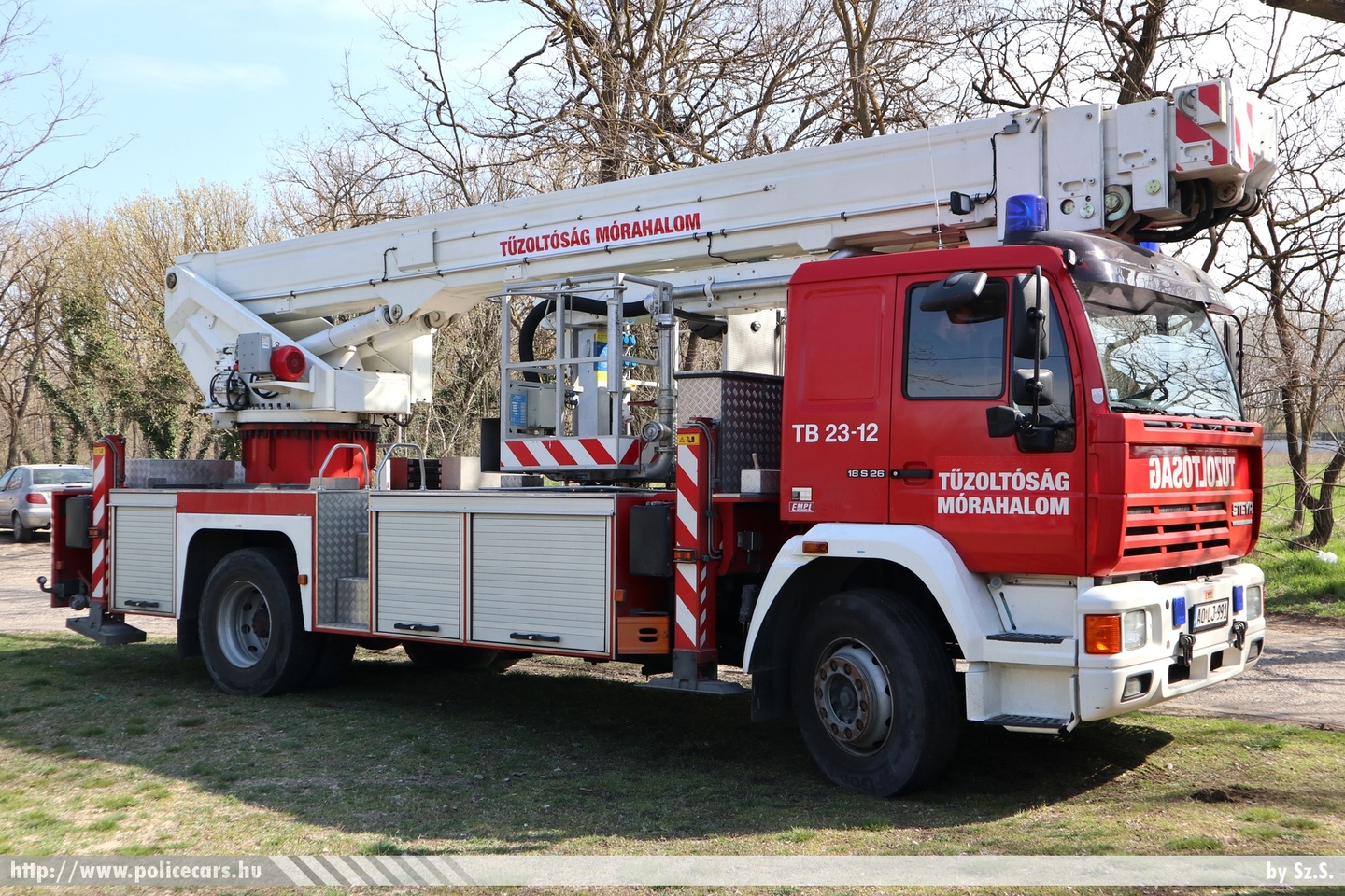 Steyr 18S26 TB 23-12, Mórahalom Város Önkéntes Tűzoltó Egyesület, fotó: Sz.S.
Keywords: ÖTE magyar Magyarország tűzoltó tűzoltóautó tűzoltóság Hungary hungarian fire firetruck AOLJ-991