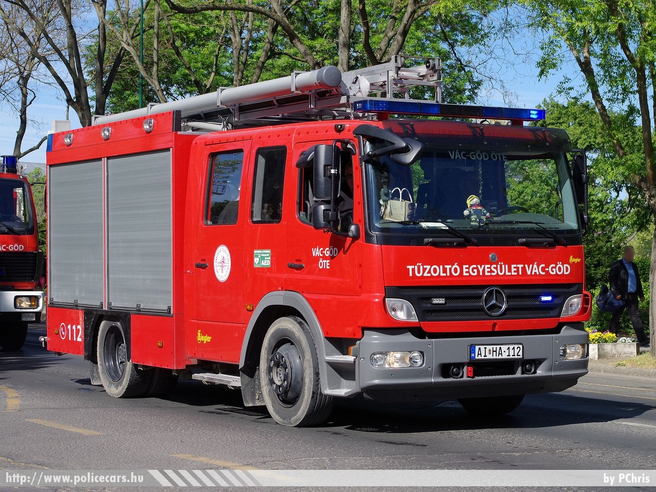Mercedes-Benz Atego 1326F Ziegler, Vác-Göd Önkéntes Tűzoltó és Polgárőr Egyesület, fotó: PChris
Keywords: ÖTE magyar Magyarország tűzoltó tűzoltóautó tűzoltóság Hungary hungarian fire firetruck AIHA-112