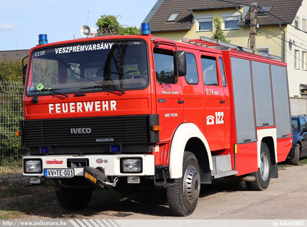 Iveco Magirus 120-25 Rosenbauer, Tűzoltó Egyesület Veszprémvarsány, fotó: balzolt007
Keywords: ÖTE magyar Magyarország tűzoltó tűzoltóautó tűzoltóság Hungary hungarian fire firetruck vvte-001