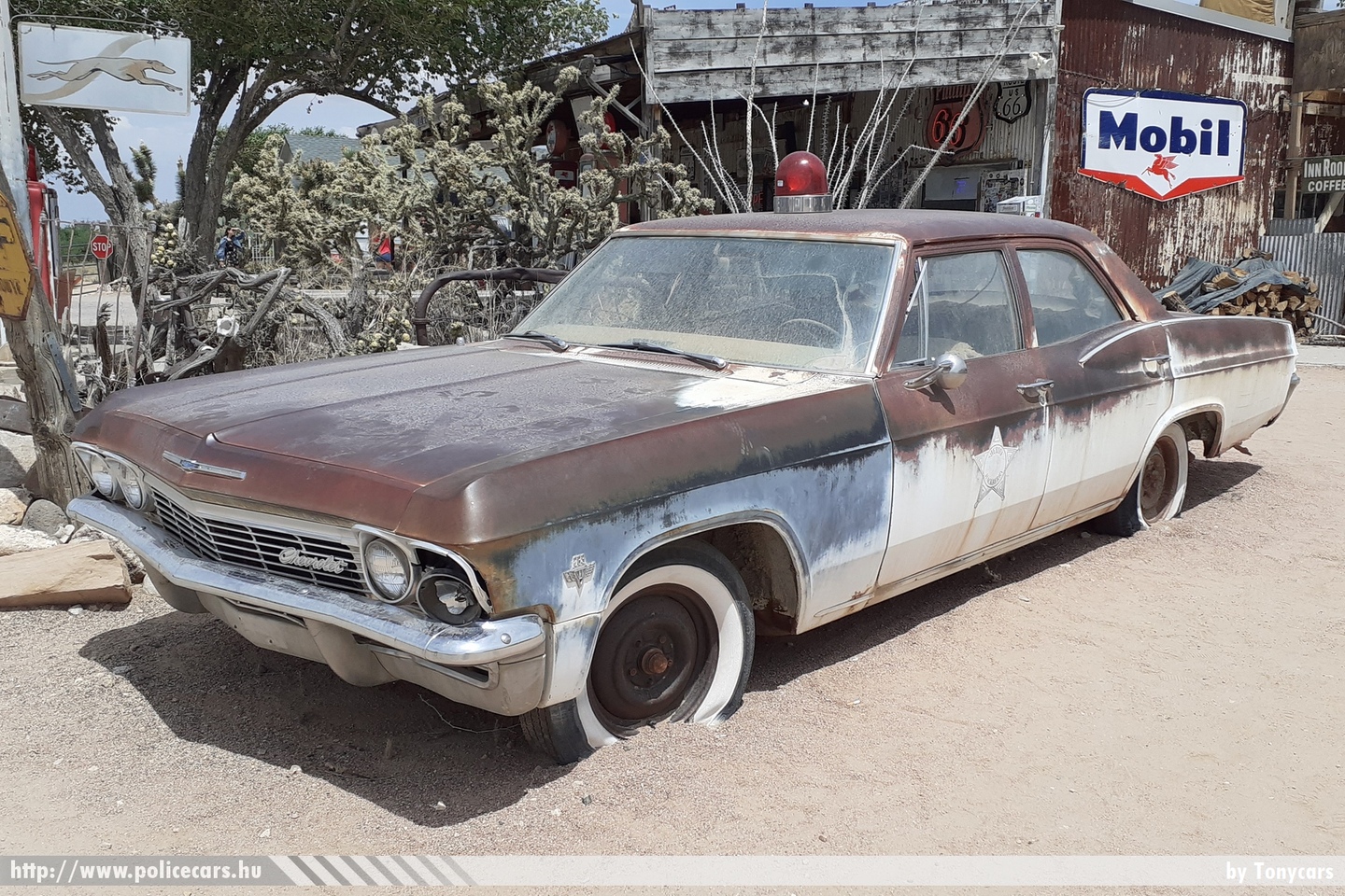Chevrolet Impala, fotó: Tonycars
Keywords: USA Amerikai Egyesült Államok rendőr rendőrautó rendőrség police policecar united states