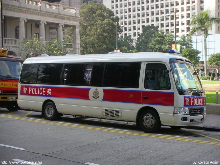 Toyota Coaster, Hongkong, fotó: Kovács Ádám
Keywords: Kína kínai rendőr rendőrség rendőrautó police policecar china hongkong