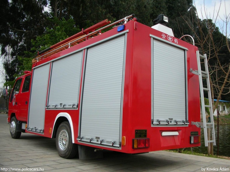 Isuzu, fotó: Kovács Ádám
Keywords: Kína kínai tûzoltó tûzoltóautó tûzoltóság china fire firetruck