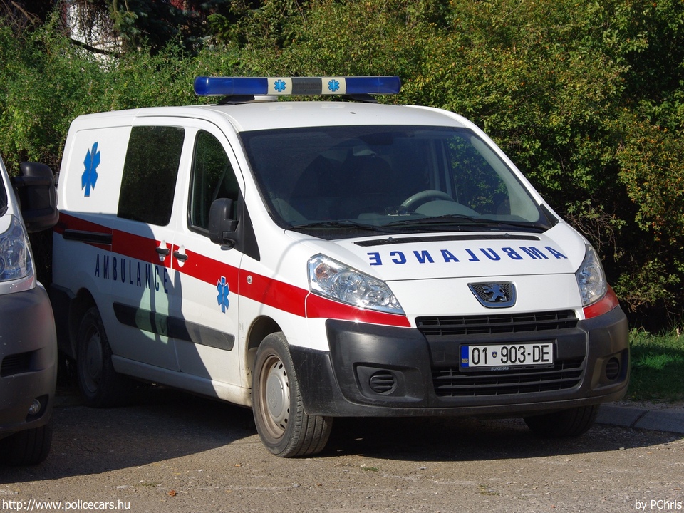 Peugeot, fotó: PChris
Keywords: Koszovó koszovói mentő mentőautó ambulance kosovo