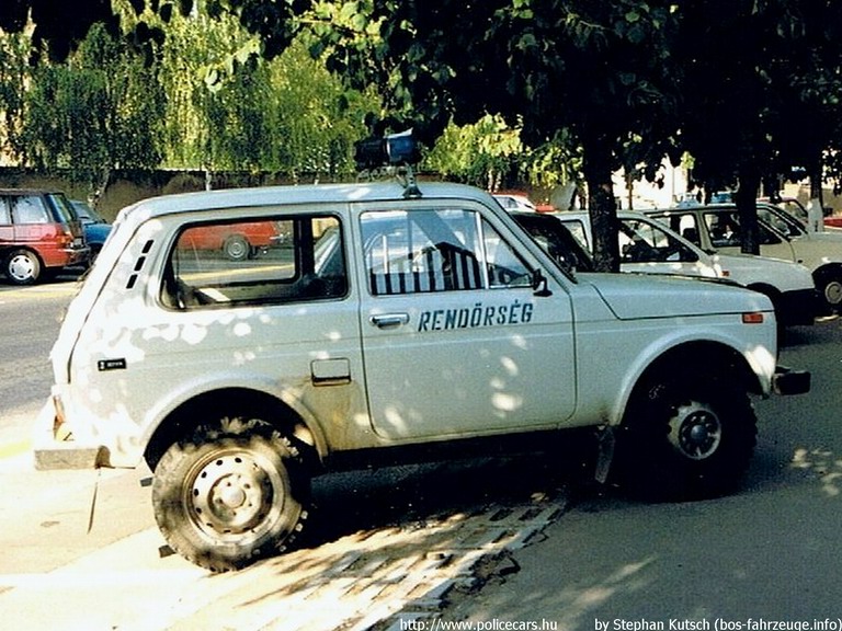 Lada Niva, fotó: Stephan Kutsch (bos-fahrzeuge.info)
Keywords: rendőr rendőrautó rendőrség magyar Magyarország vaz