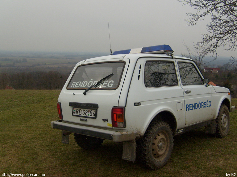Lada Niva, fotó: BG
Keywords: rendőr rendőrautó rendőrség magyar Magyarország vaz RB68-64