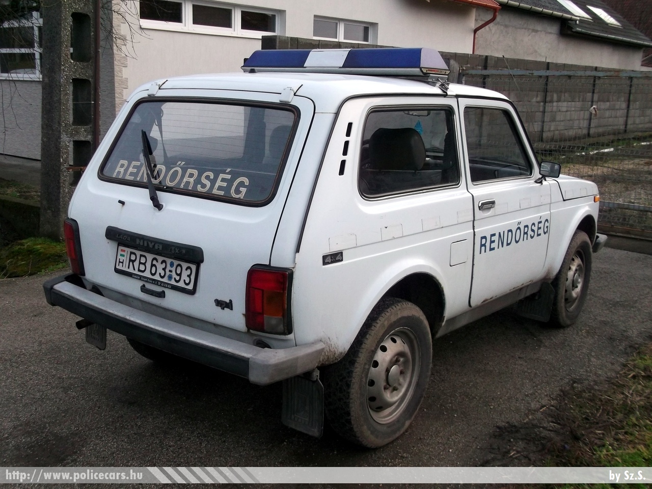 Lada VAZ 2121 Niva 1.7i, fotó: Sz.S.
Keywords: magyar Magyarország rendőr rendőrautó rendőrség RB63-93 Hungary hungarian police policecar